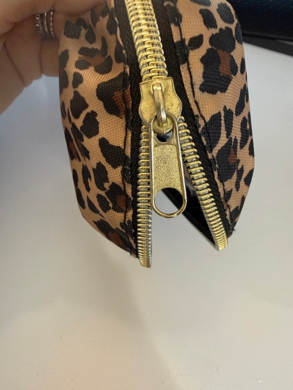 Itzy Ritzy everything pouch/pacifier holder - Picture 5 of 5